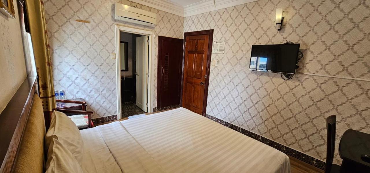 Cosmo Central Hotel Ho Chi Minh Экстерьер фото